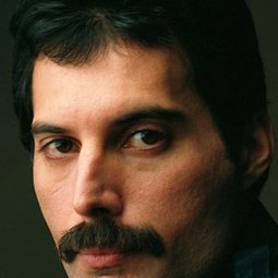 費迪・墨格利 - Queen: Hungarian Rhapsody - Live in Budapest '86演員 飾演Self