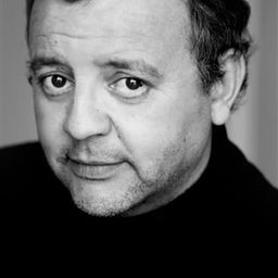 Mouss 飾演 The Father