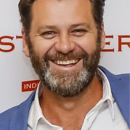 Morné Visser 飾演 Dawid Eigelaar