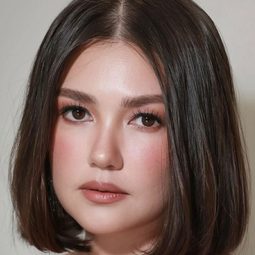 安格麗卡·彭加尼班 飾演 Angel Dela Cerna