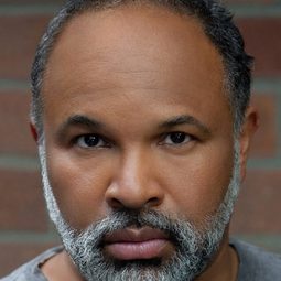 傑佛瑞歐文斯 - 蘇西的秘密演員 飾演President Andrews