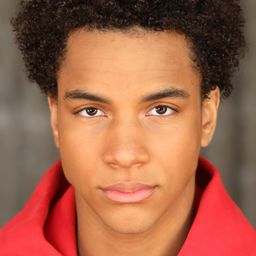 Terrell Ransom Jr. 飾演 Cody Braxton