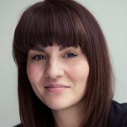 Ruth Madeley 飾演 Barbara Lisicki