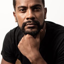 薩繆爾·迪亞西斯 飾演 Gabriel