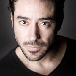 Eduardo Rejón 飾演 Guardia Civil 1