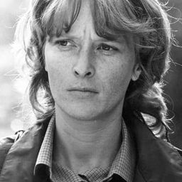 Czinkóczi Zsuzsa 飾演 Juli