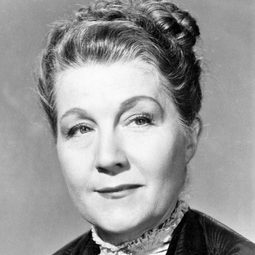 Nana Bryant - 歡迎光臨迪士尼片廠演員 飾演Mrs. Benchley