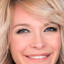 瑪莉雅·艾絲蒂夫 飾演 Pilar