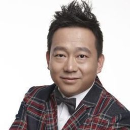 梁超 飾演 Zhao Er'gen 'Divine Doctor'