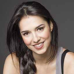 Cristina Brondo 飾演 Marta