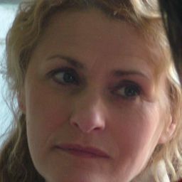 Csere Ágnes - 白玫瑰演員 飾演Lubjanka