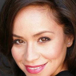 Rachel Cerda 飾演 Libby