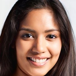 莎斯芳·潘尼克努克 - 非人之吻演員 飾演Nual