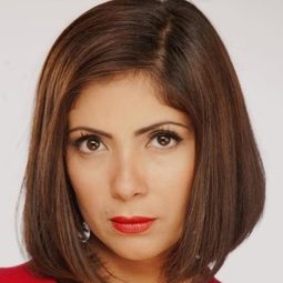 莫娜·札奇 - Auntie Faransa演員 飾演