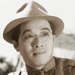 石羽 飾演 Dongzi