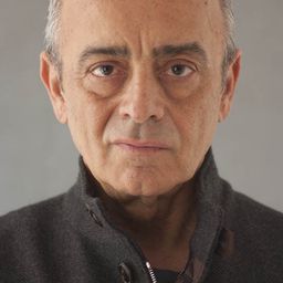 恩里克·貝納文特 飾演 Jaime