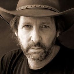 Tony Randel 飾演 TV Crew