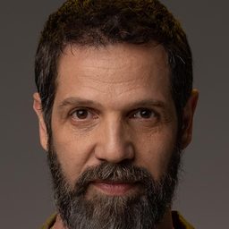 約瑟夫·史惟德 飾演 Yehuda