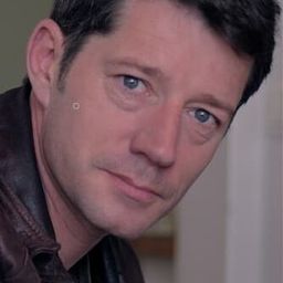 克里斯多福·雷蒙 飾演 Philippe, le père de Lucie