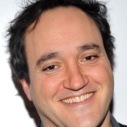 Gregg Bello - 路易斯安納魚子醬演員 飾演Isaac