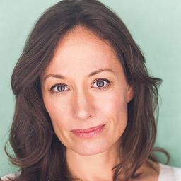 Christine M. Campbell 飾演 Teacher 1928