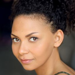 Lois Chimimba - Care演員 飾演Nurse Brown