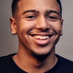 Aaron Maldonado-Morales 飾演 Sanchez