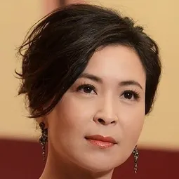 蘇玉華 飾演 Mui Sin