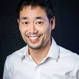 李相洪 飾演 Lim Joon-suk