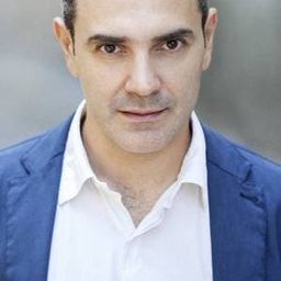 Pierluigi Corallo 飾演 Agostino Catalano