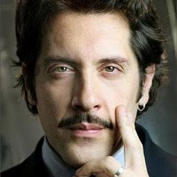 Giampiero Mancini 飾演 Federico Gualerzi