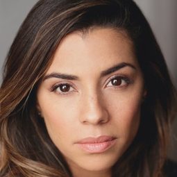 Christina Vidal - 非禮勿視演員 飾演Christine