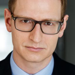 Jason Abrams 飾演 Charles Hebert