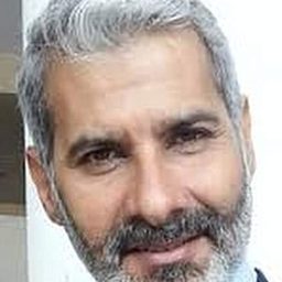 卡利姆·哈吉 飾演 Ricky Rosario