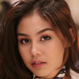 凡妮莎·普莉西亞 飾演 Milea Adnan Hussain