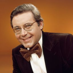 Peter Schreier 飾演 Self - Tenor