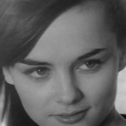 Alita Naughton 飾演 Judy