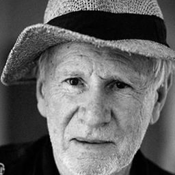 讓·弗朗索瓦·拉吉奧妮 - 老猴王落難記導演