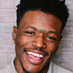 D.C. Young Fly - 家庭派對演員 飾演Vic