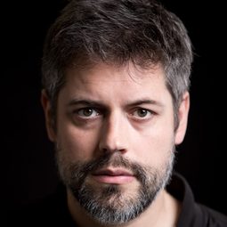 尼可拉斯·柏諾 飾演 Juriste 2