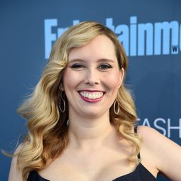 Allison Schroeder - 魔雪奇緣2編劇