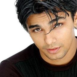 Gaurav Sharma 飾演 Imran Aziz