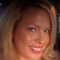 Cyndi Pass - 神秘復仇者演員 飾演Marianne Capriato