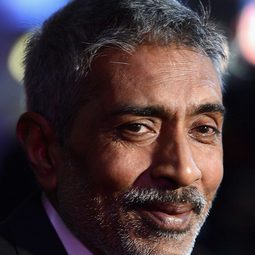 Prakash Jha - 土地導演