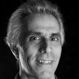 Roger Gregg - 三傻鬧地球演員 飾演Additional Characters (voice)