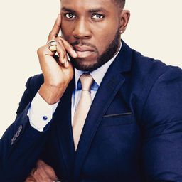 Jean-Claude Muaka 飾演 Roméo