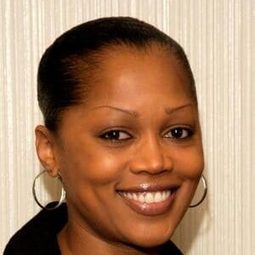 泰瑞莎·藍道 飾演 Theresa