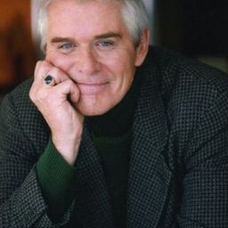 Robert Frank Telfer 飾演 Detective #1