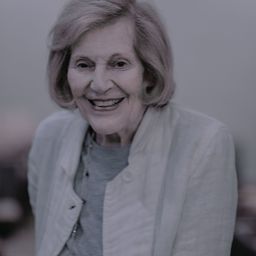 Shirley Venard - 久美子的奇異旅程演員 飾演Older Woman