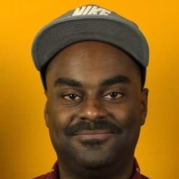 Shaun Diston 飾演 Brandon